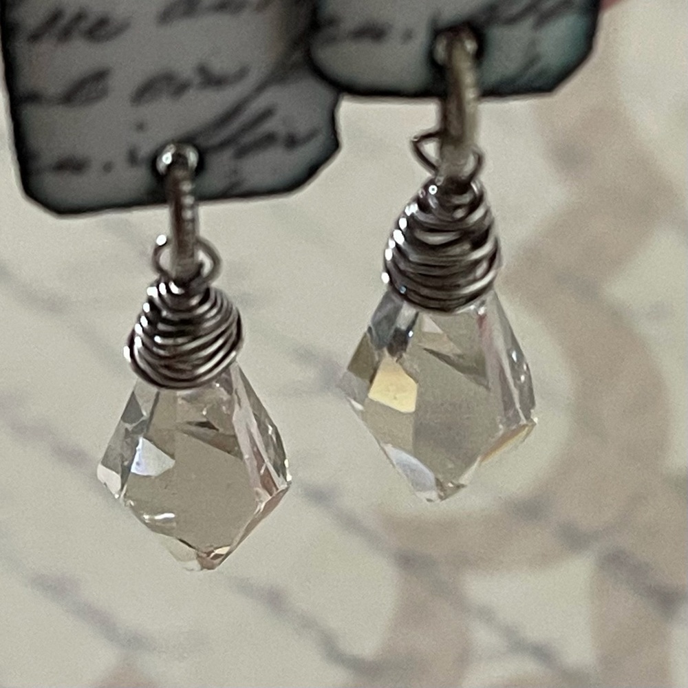 ARTISAN Earrings “Literary Chic” - Dangles - Picture 7 of 11